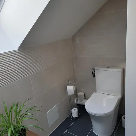 Grande Lit Double Avec Sdb Et Wc Prives Accommodatie bij particulieren Beauvais